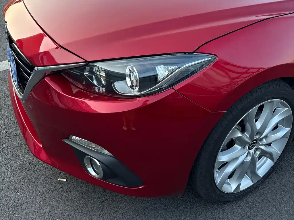 Mazda 3 Axela 2014