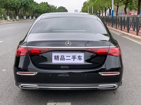 Mercedes-Benz E-Class 2024
