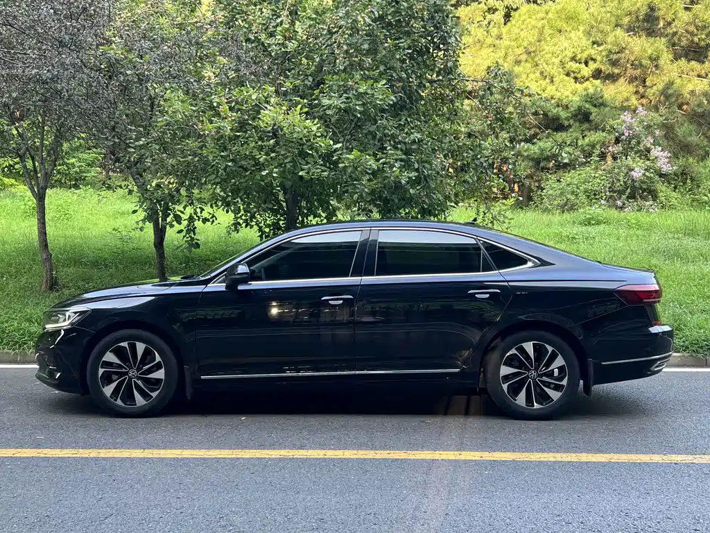 Volkswagen Passat 2021