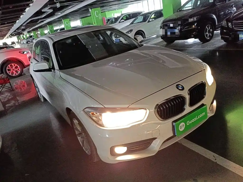 BMW 1 Series 2018 — фото 22