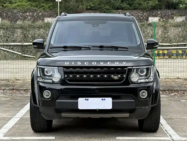Land Rover Discovery 2015
