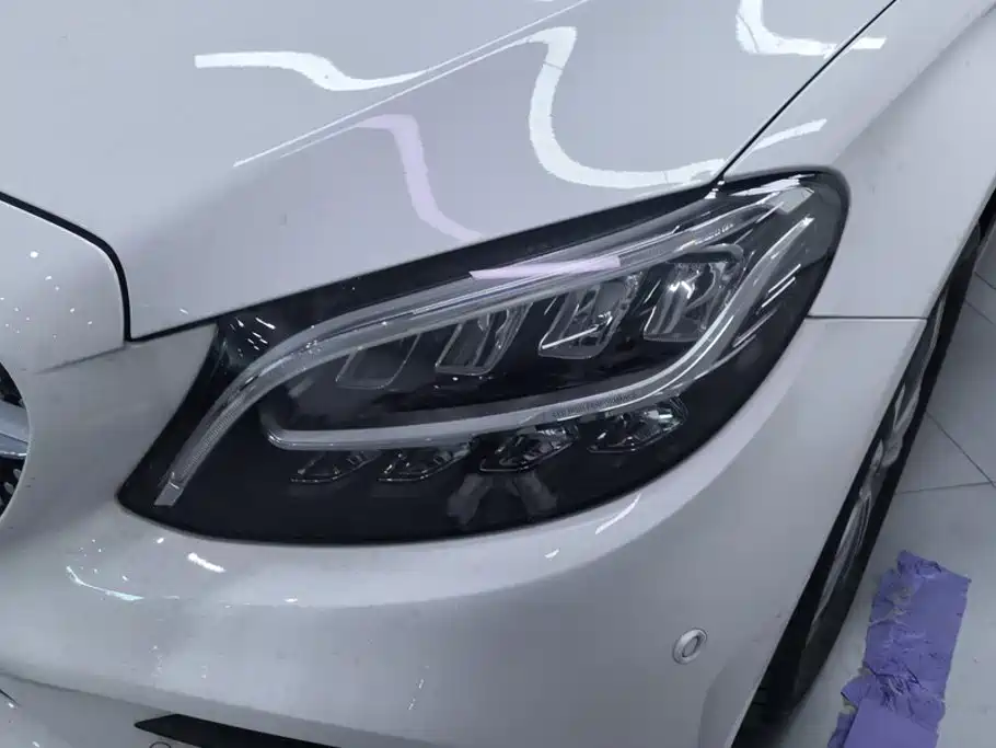 Mercedes-Benz C-Class 2021