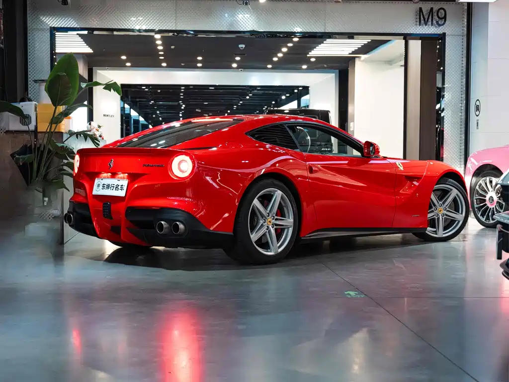 Ferrari F12berlinetta 2017 — фото 4