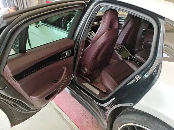 Porsche Panamera 2020