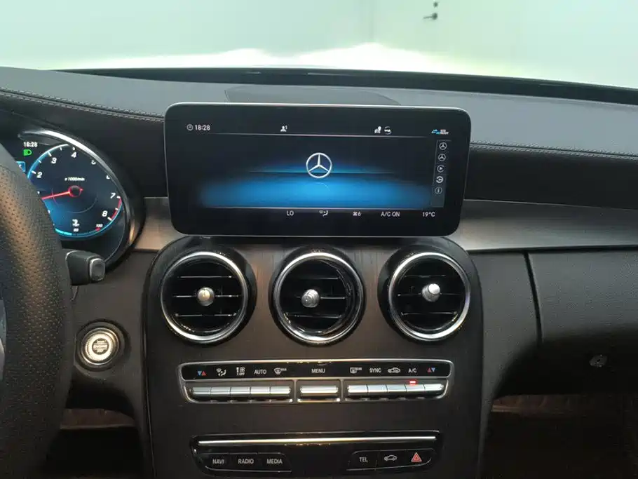 Mercedes-Benz C-Class 2021 — фото 13