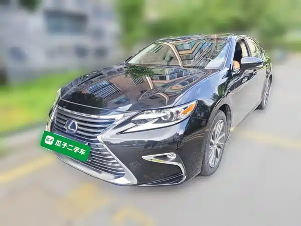 Lexus ES 2016