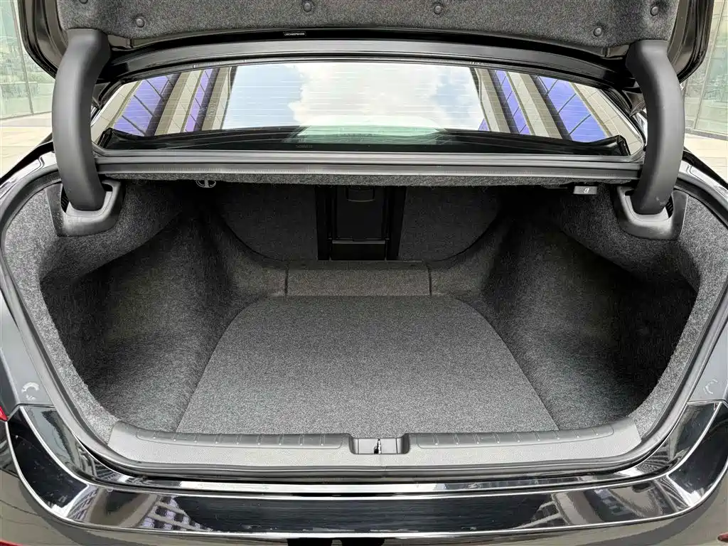 Honda Inspire 2023 — фото 15