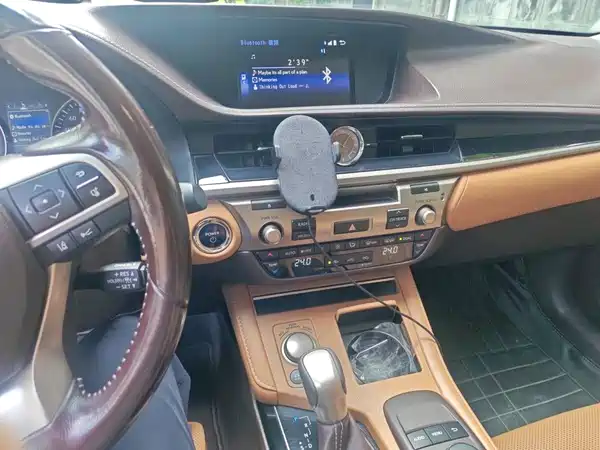 Lexus ES 2016