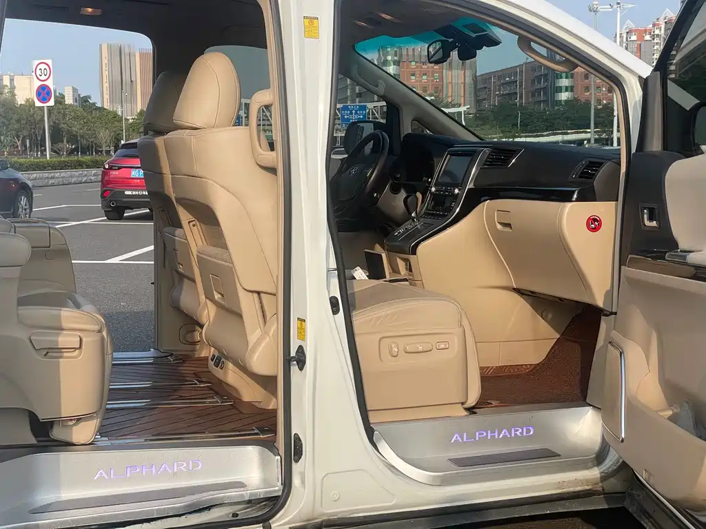 Toyota Alphard 2013 — фото 13