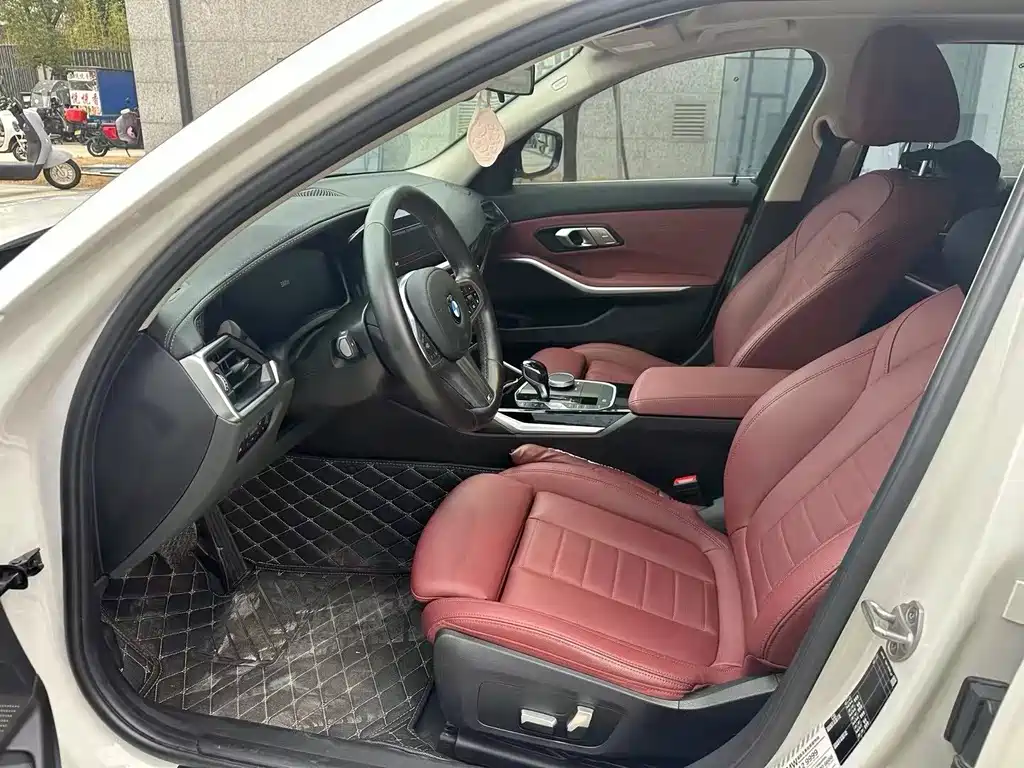 BMW 3 Series 2021