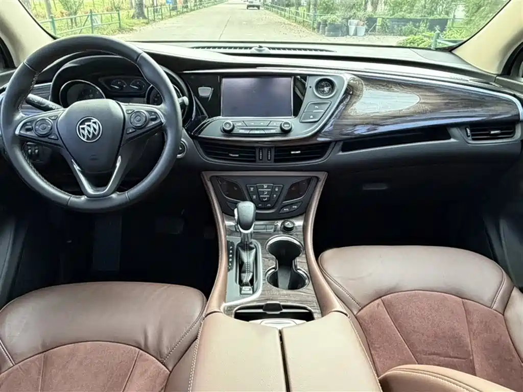 Buick Envision Plus 2017 — фото 18