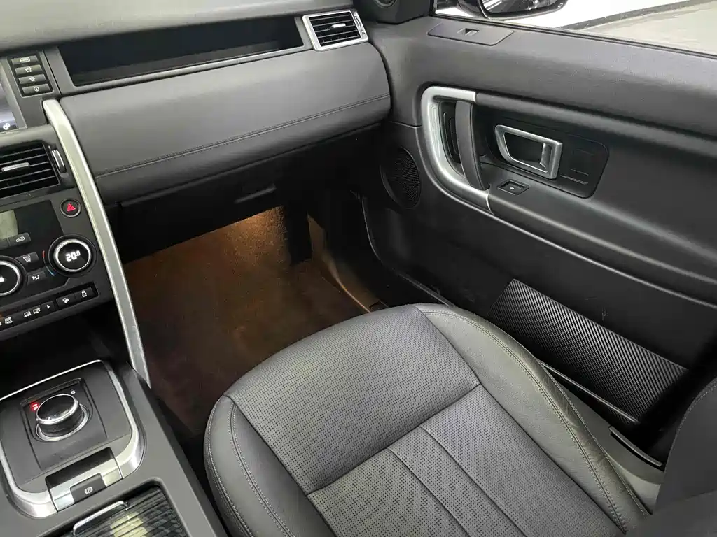 Land Rover Discovery Sport 2019 — фото 15