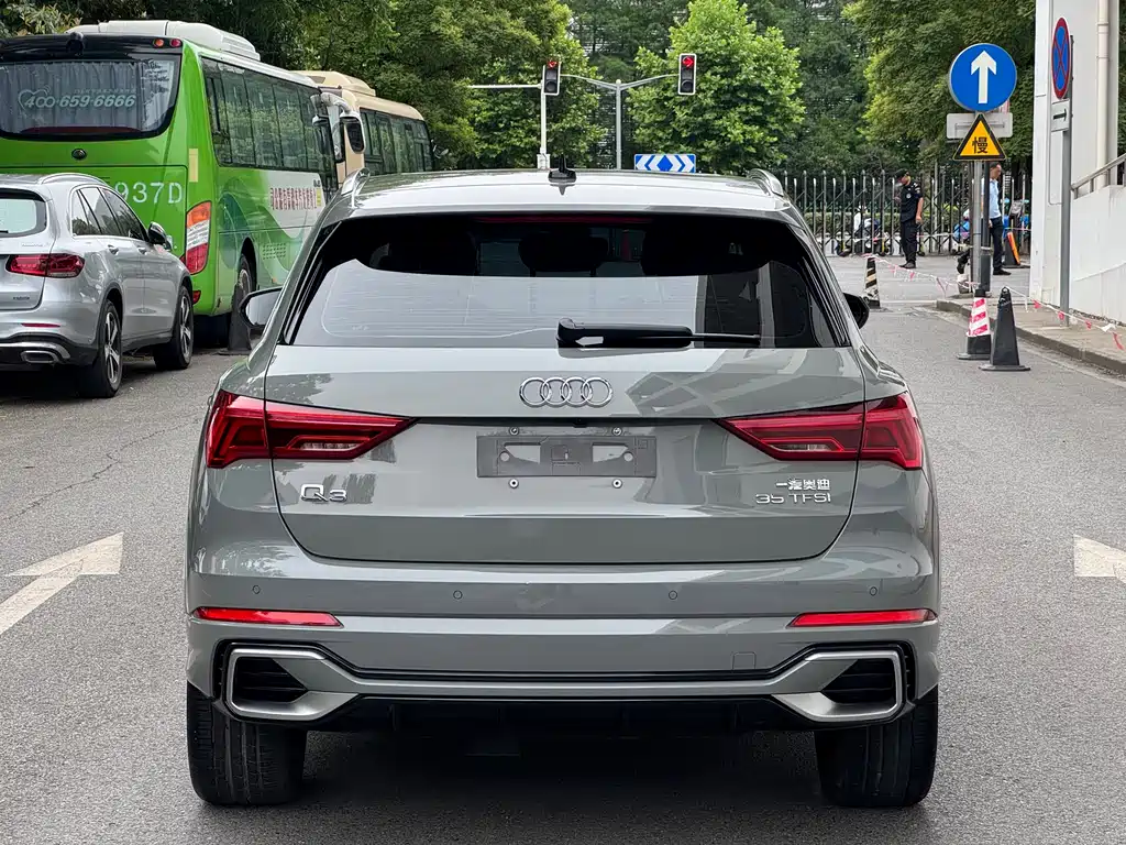 Audi Q3 2024 — фото 19