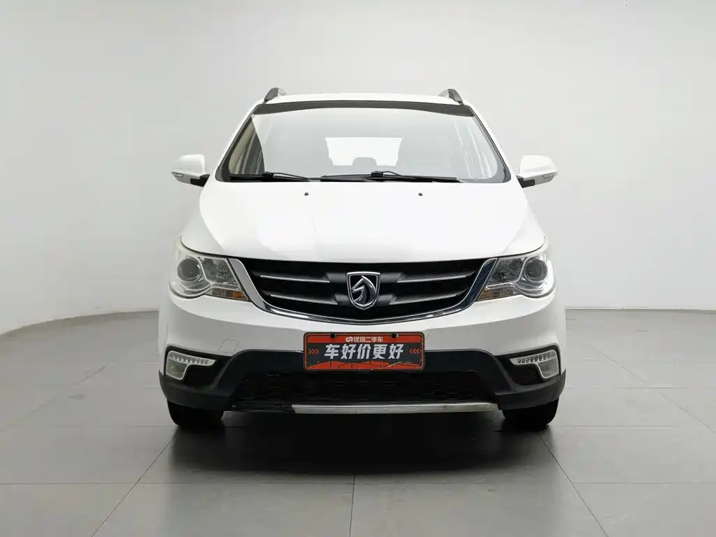 Baojun 730 2015