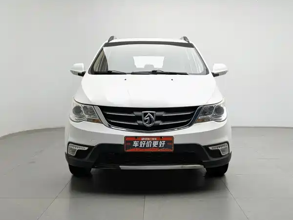 Baojun 730 2015