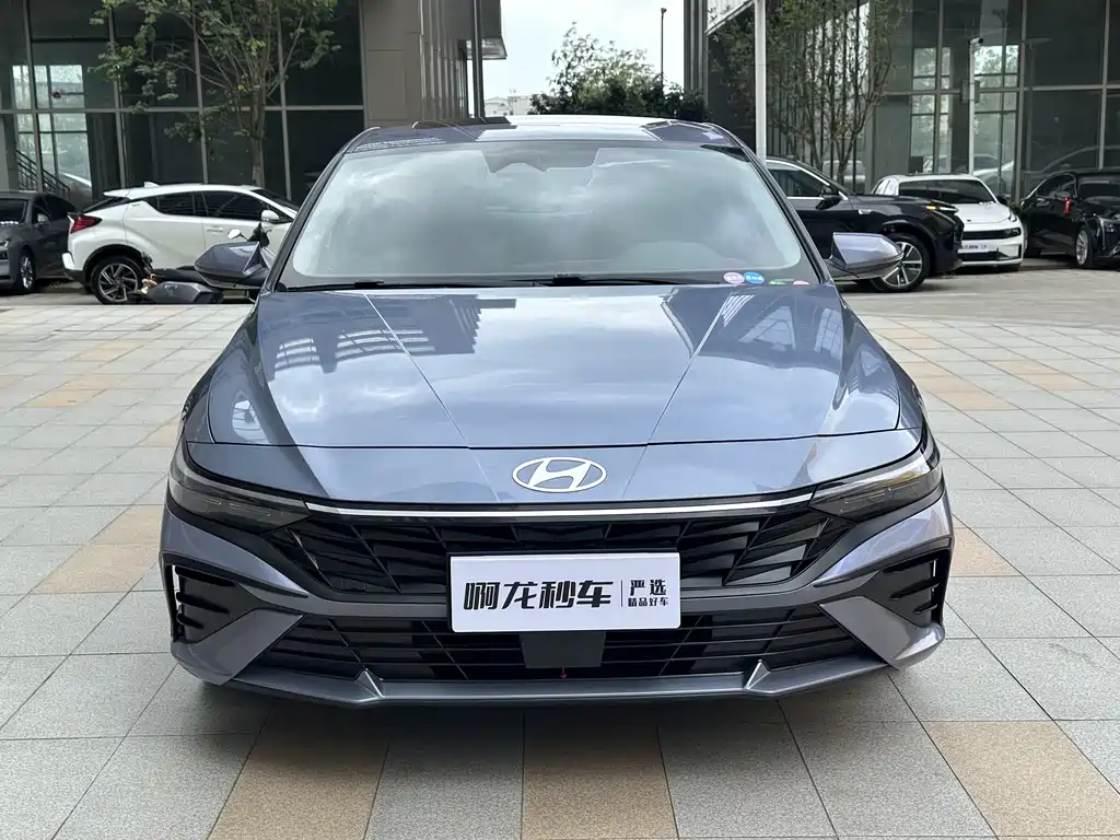 Hyundai Elantra 2024 — фото 3