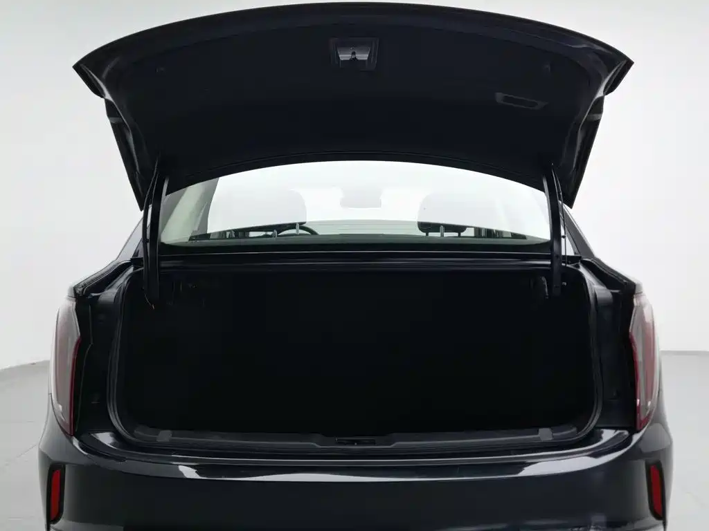 Hongqi E-QM5 2022 — фото 16