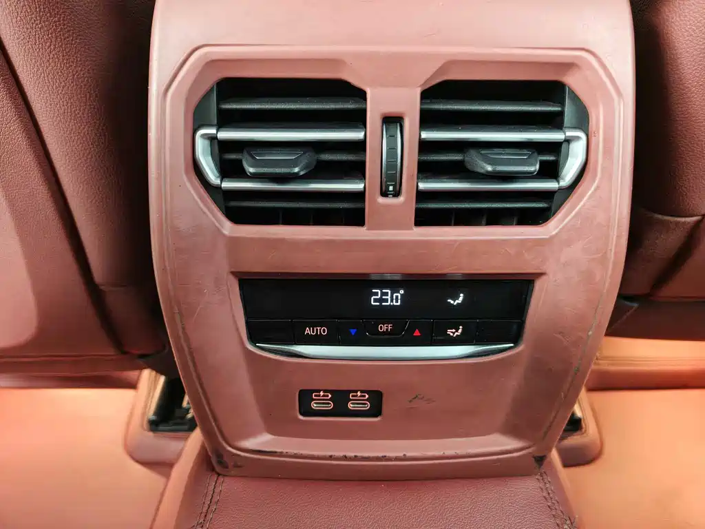 BMW 3 Series 2023 — фото 18
