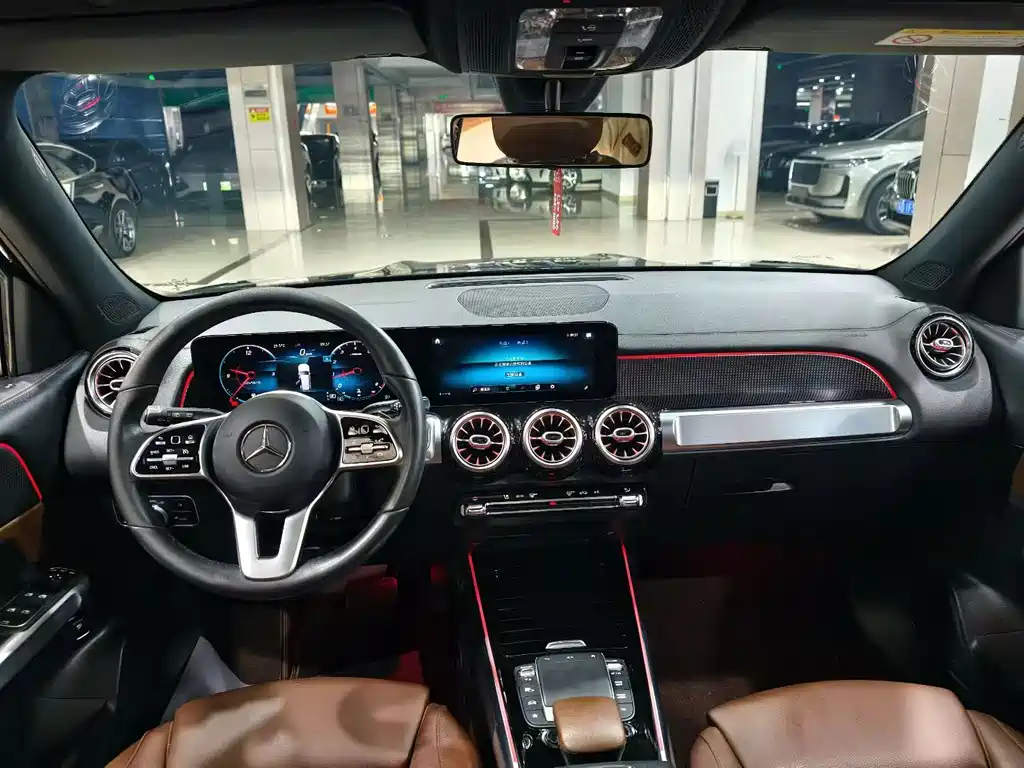 Mercedes-Benz GLB 2021