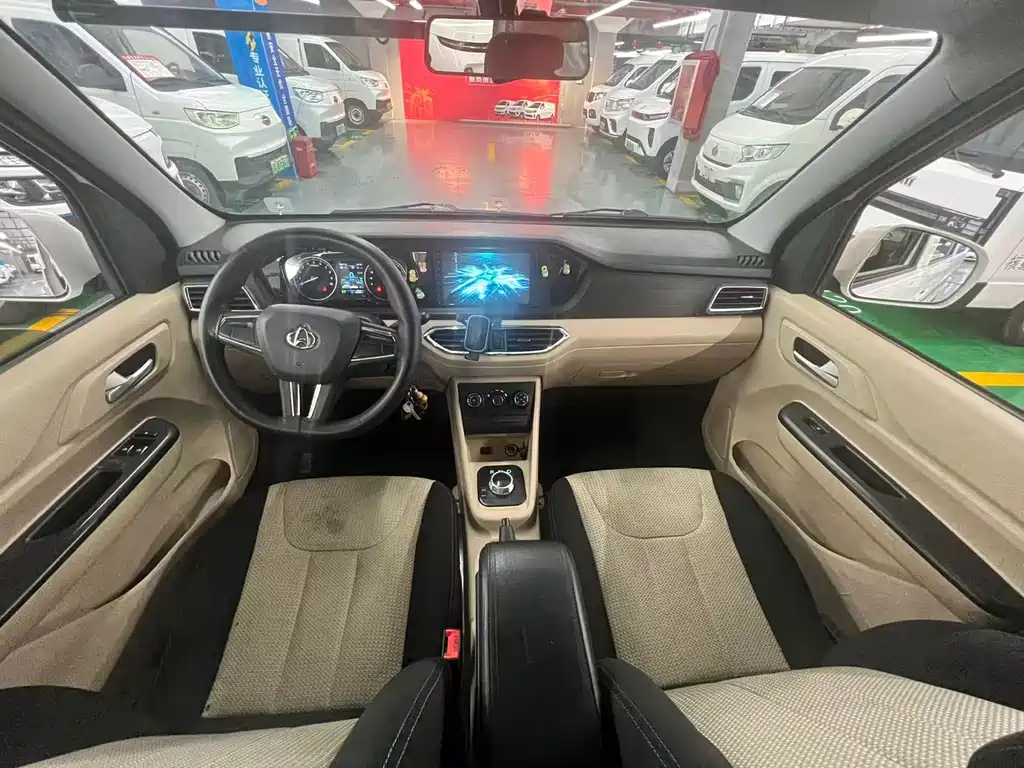 Changan Crossstar V5 EV 2024 — фото 11