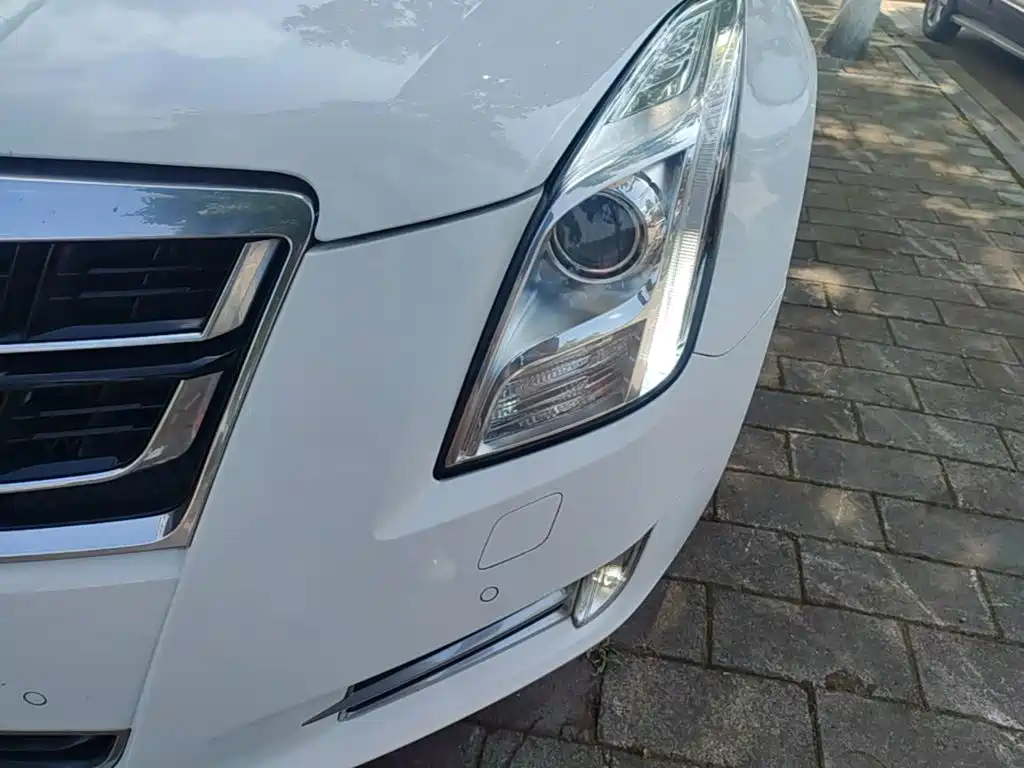 Cadillac XTS 2017 — фото 24