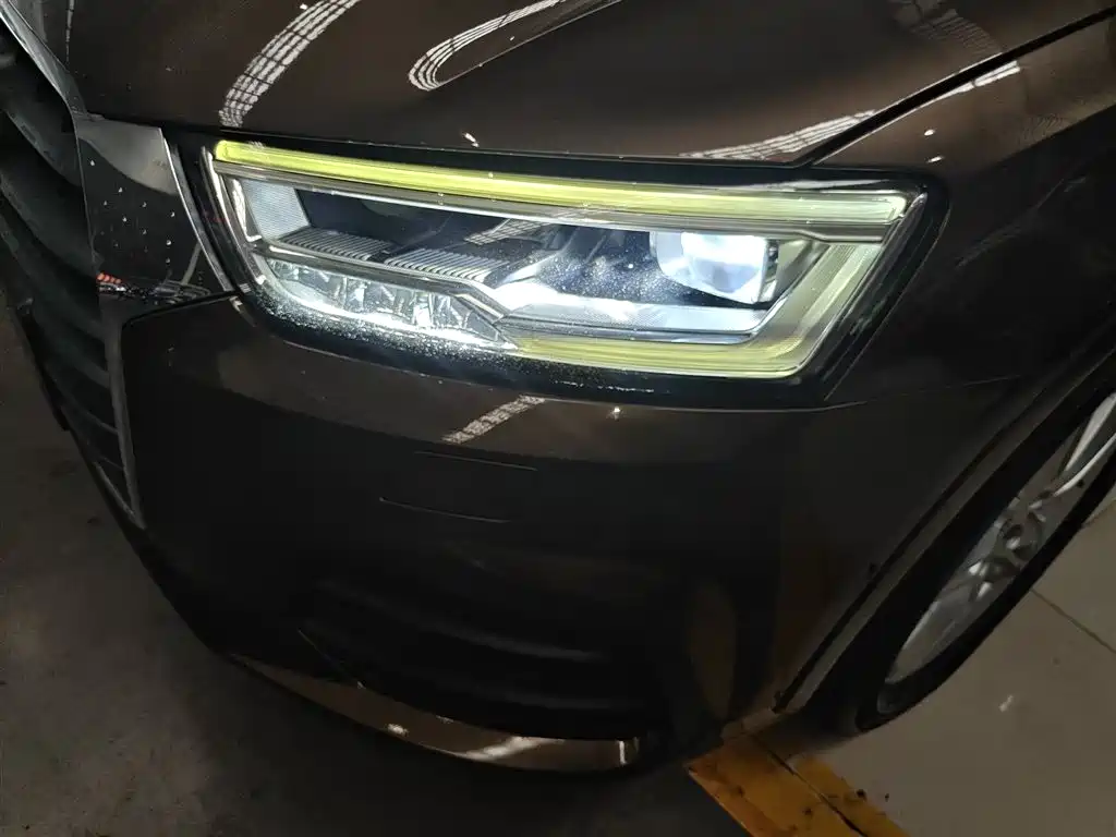 Audi Q3 2017 — фото 24