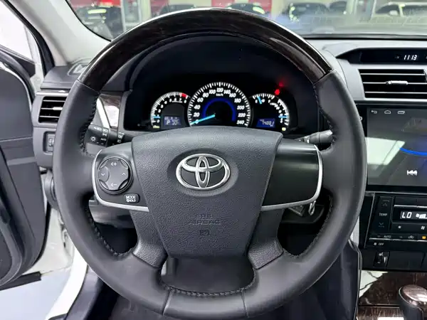 Toyota Camry 2015