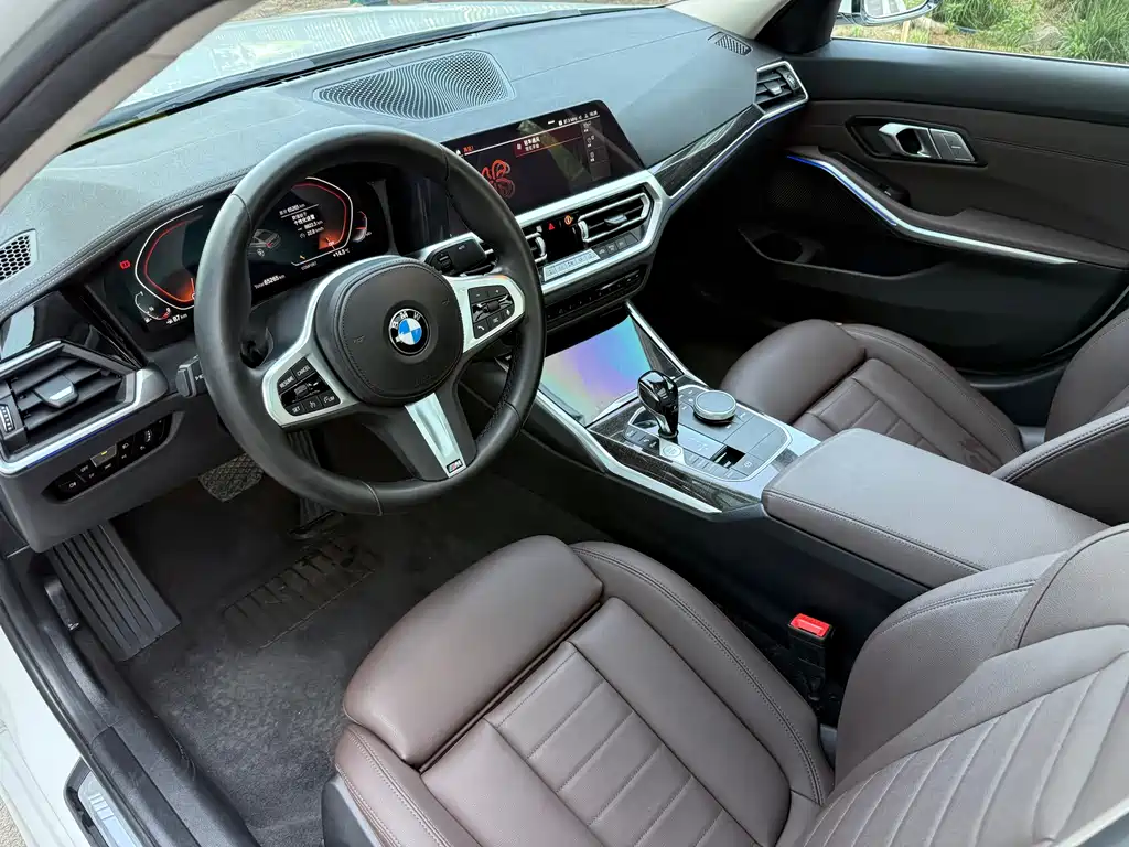BMW 3 Series 2021 — фото 15