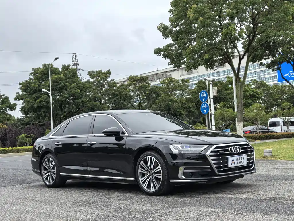 Audi A8 2020 — фото 3