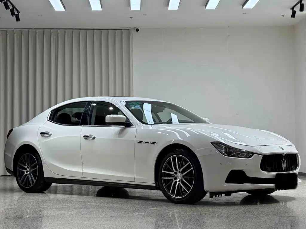 Maserati Ghibli 2015 — фото 3
