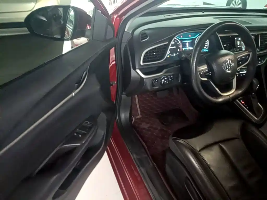 Buick Excelle 2019 — фото 16