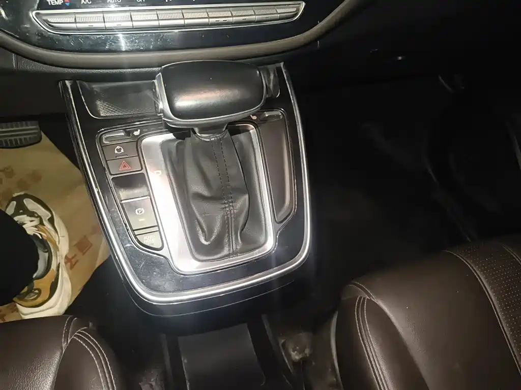 GAC Motor Trumpchi M6 2020 — фото 10