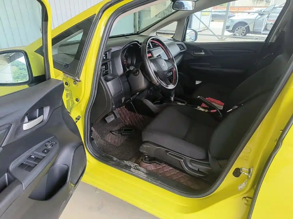 Honda Fit 2016 — фото 16