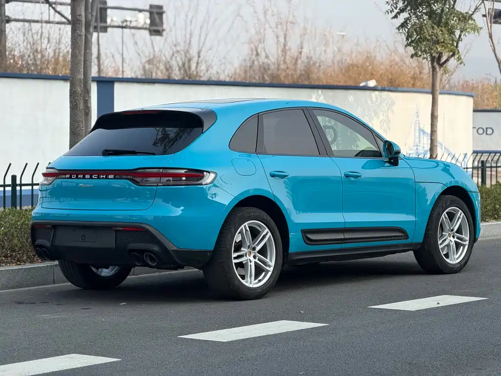 Porsche Macan 2022 — фото 16