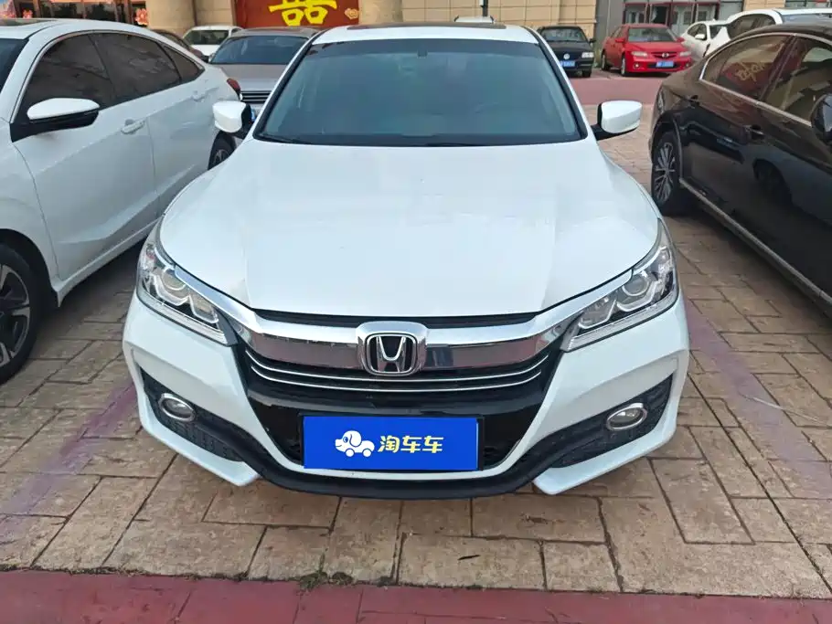 Honda Accord 2018 — фото 2