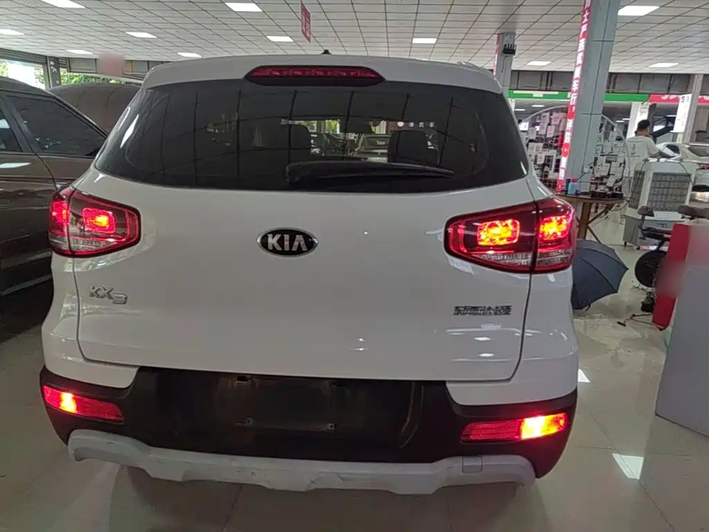 Kia KX3 2017 — фото 6
