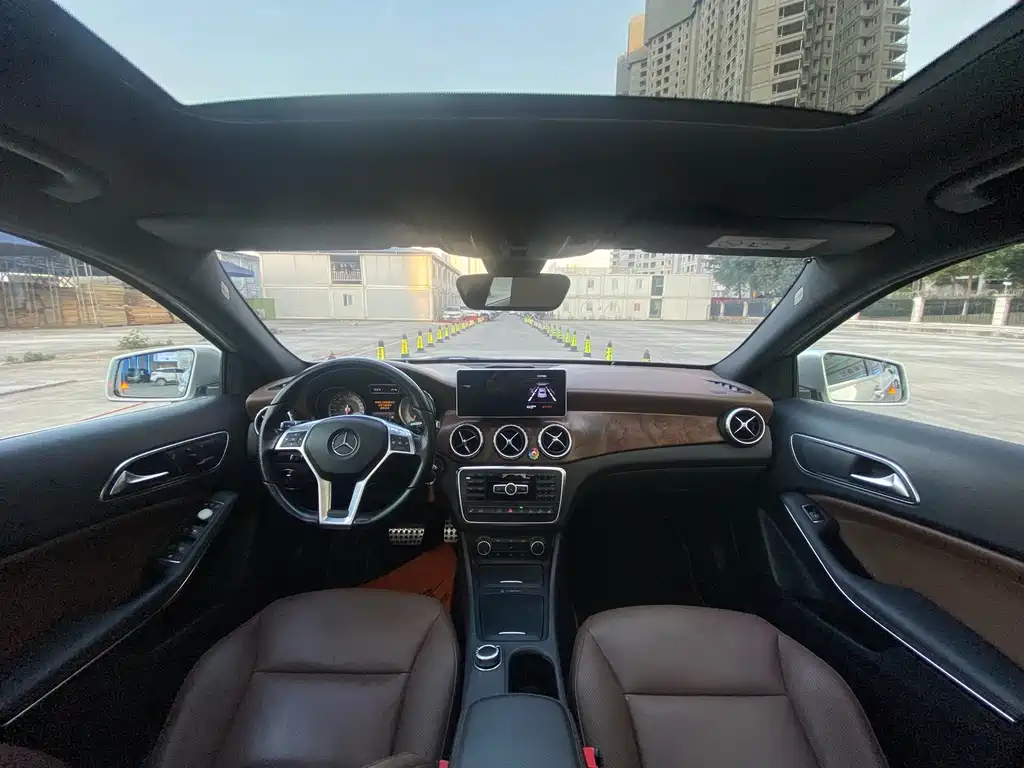Mercedes-Benz GLA 2015 — фото 12