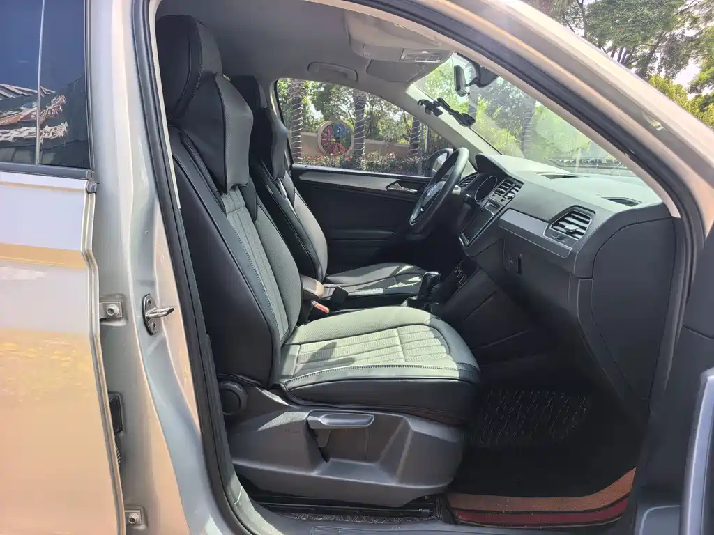 Volkswagen Tiguan L 2019 — фото 11