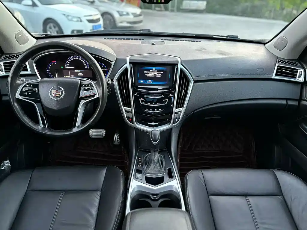 Cadillac SRX 2015 — фото 9