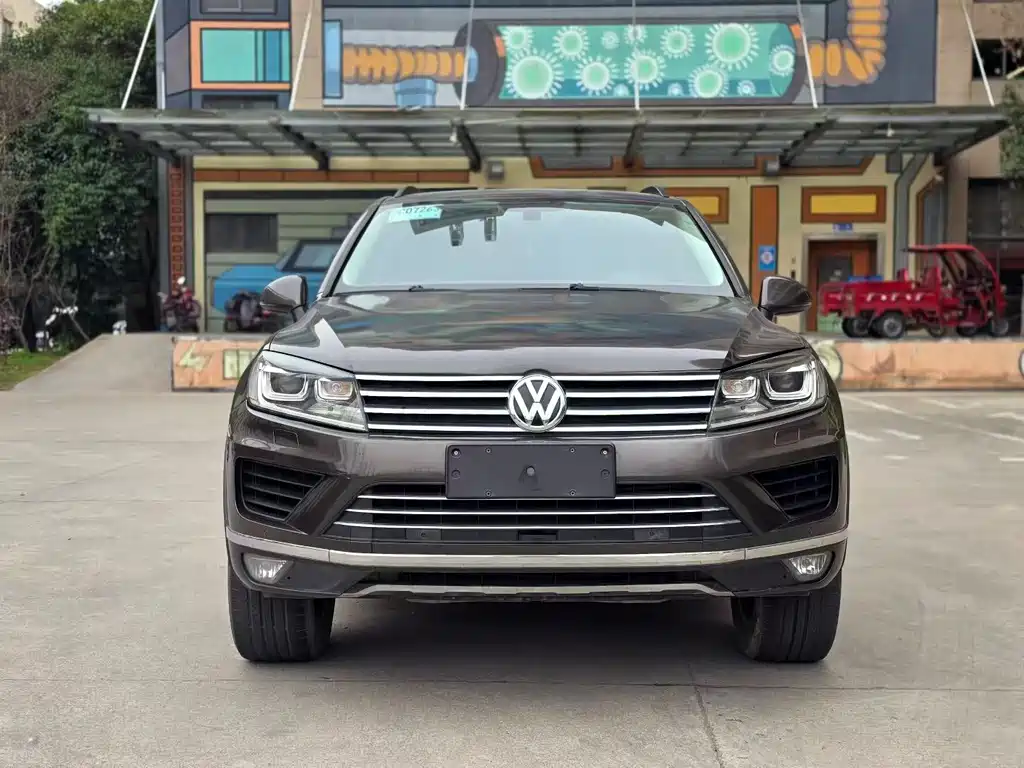 Volkswagen Touareg 2017 — фото 2