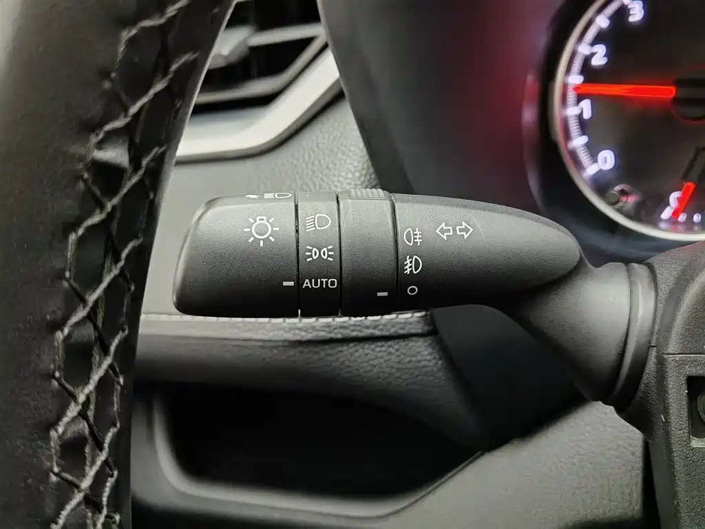 Toyota Wildlander 2022 — фото 21