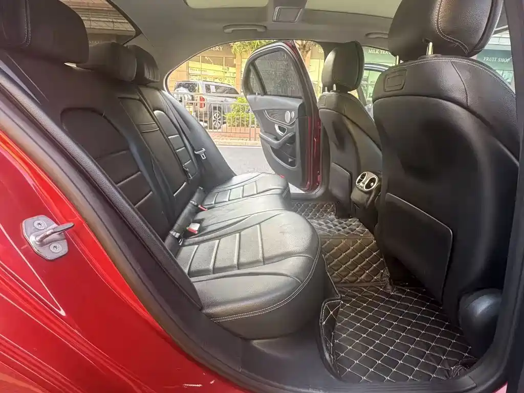Mercedes-Benz C-Class 2018 — фото 14