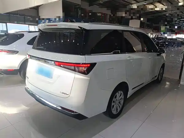 Wuling Jiachen 2022