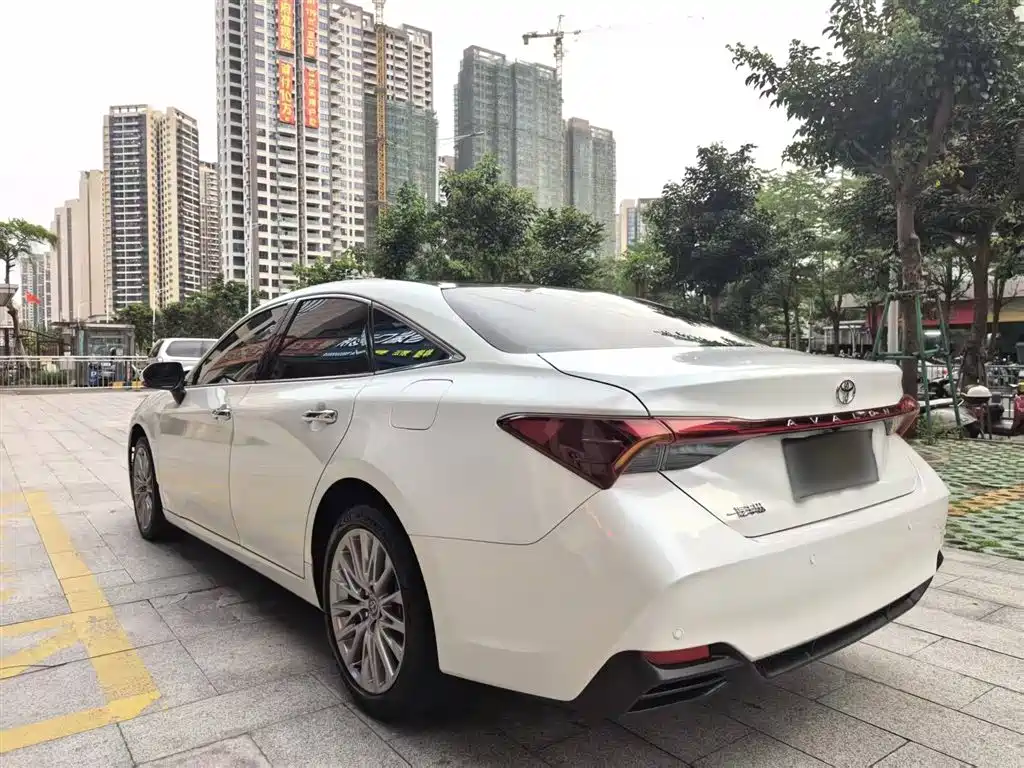 Toyota Avalon 2024 — фото 10
