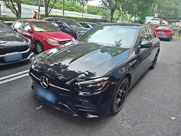 Mercedes-Benz E-Class 2022