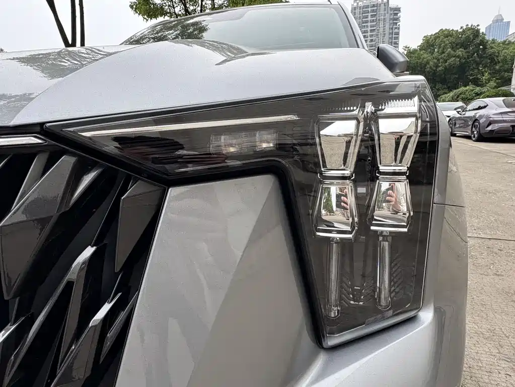 GAC Motor Trumpchi GS8 2023 — фото 16