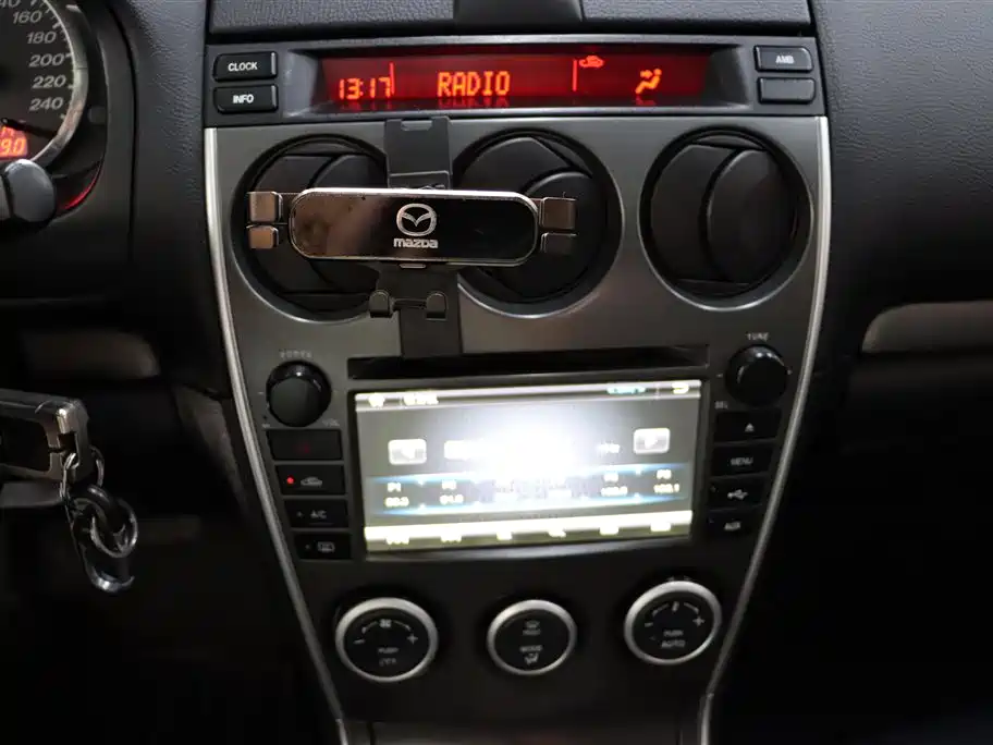 Mazda 6 2016 — фото 14