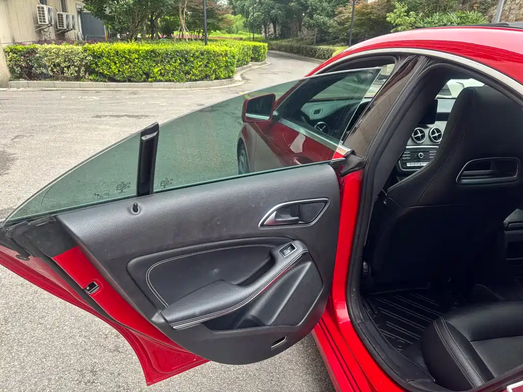 Mercedes-Benz CLA 2018 — фото 11