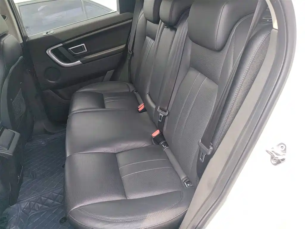 Land Rover Discovery Sport 2018 — фото 11