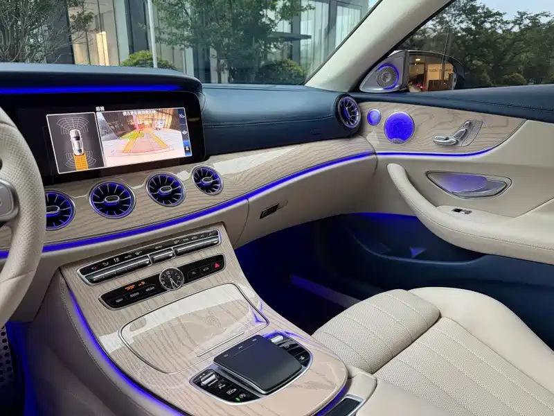 Mercedes-Benz E-Class 2020 — фото 9
